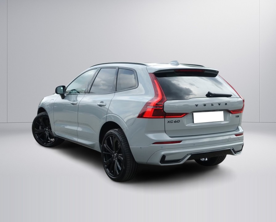 Volvo XC 60 T8 Recharge AWD Plus Dark (5)