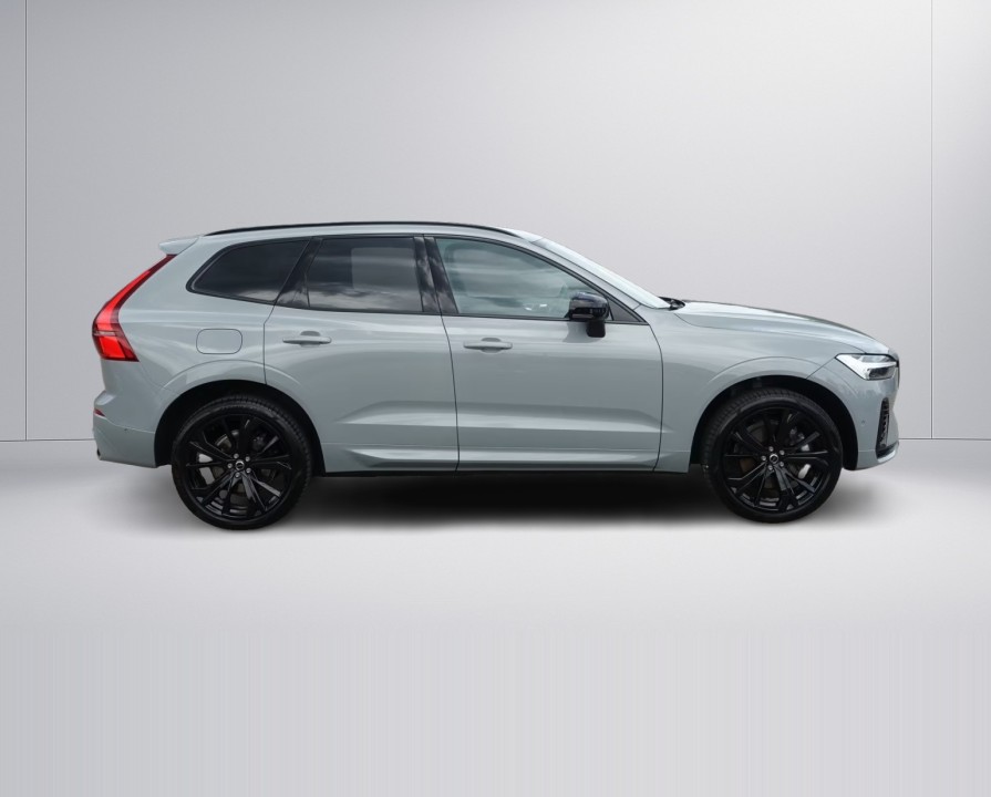 Volvo XC 60 T8 Recharge AWD Plus Dark (2)