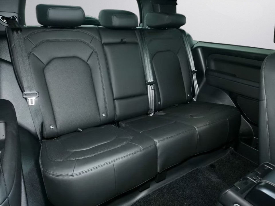 Land Rover Defender 90 D200 S - foto 9