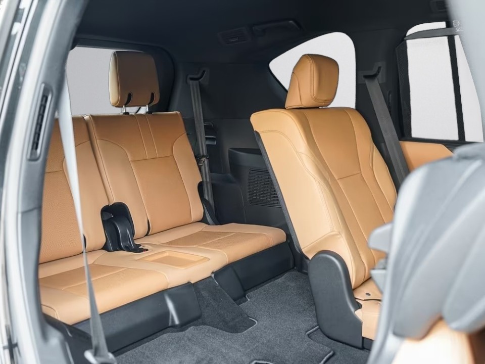 Lexus Seria LX 700 Luxury - foto 35