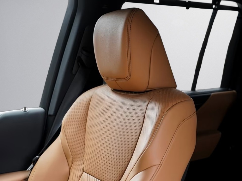 Lexus Seria LX 700 Luxury - foto 34
