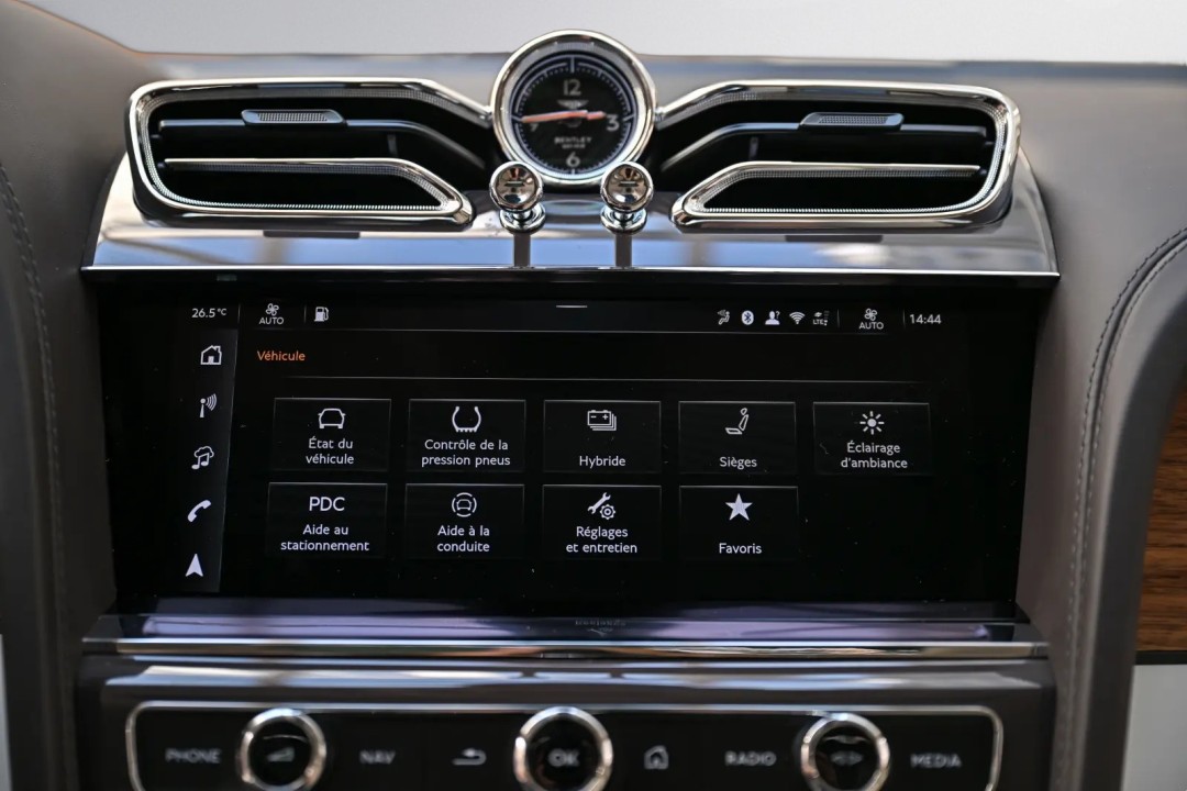 Bentley Bentayga Atelier Edition V6 Hybrid - foto 18