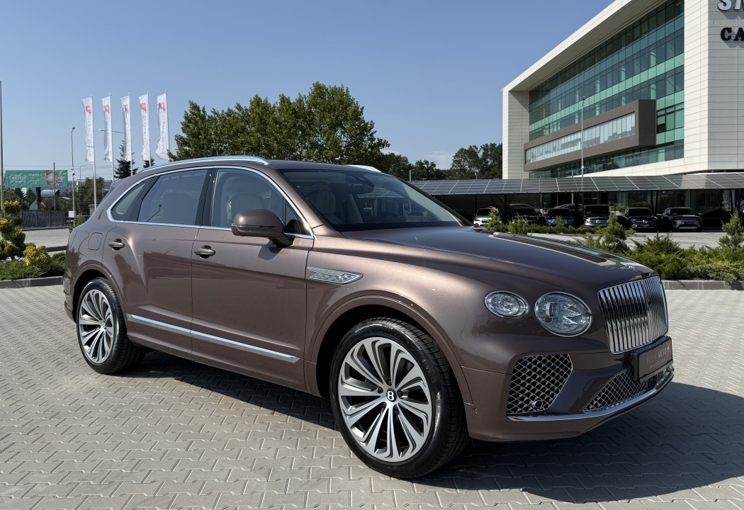 Bentley Bentayga Atelier Edition V6 Hybrid (1)
