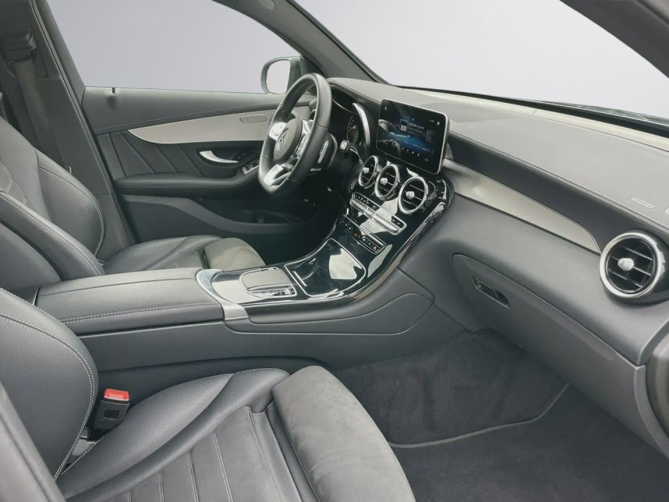 Mercedes-Benz GLC Coupé 300e 4MATIC AMG - foto 11