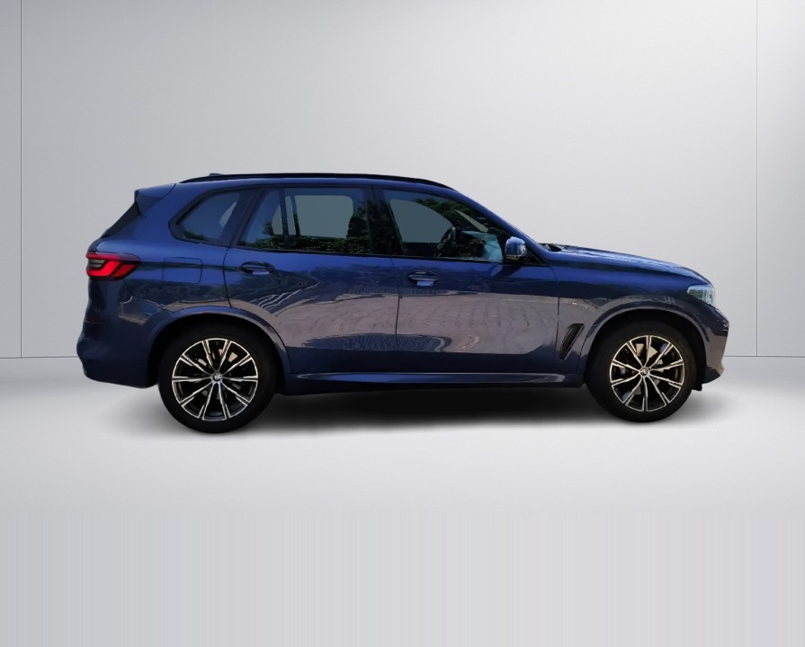 BMW X5 xDrive 40i M-Sport (2)