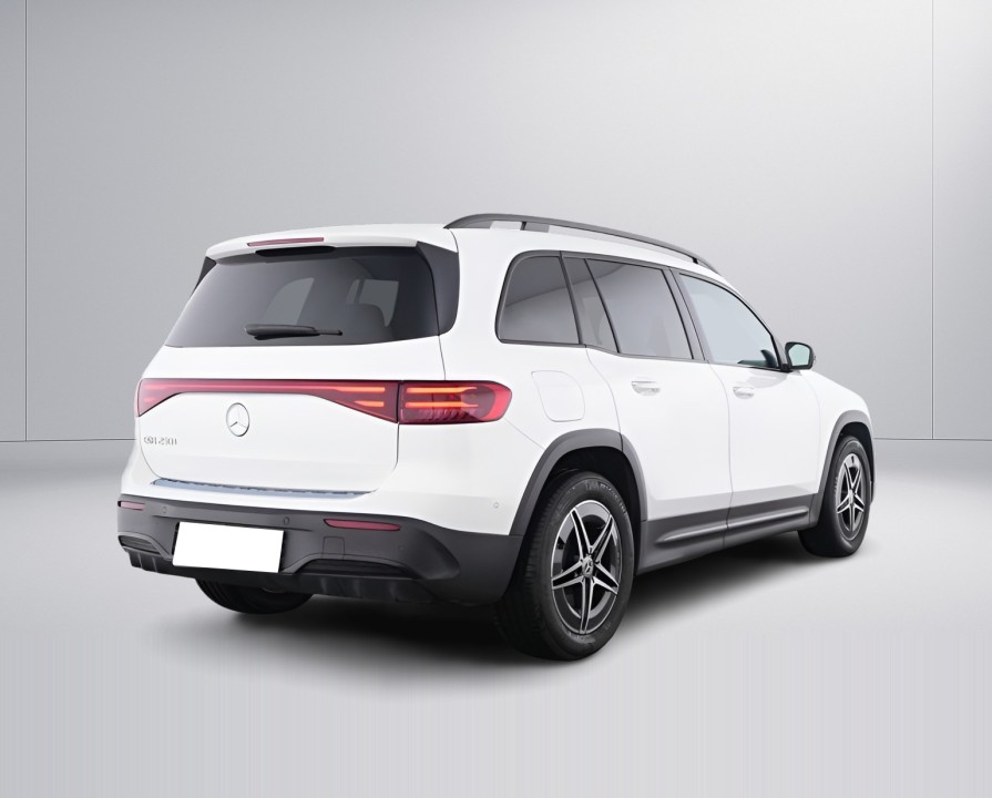 Mercedes-Benz EQB (2)