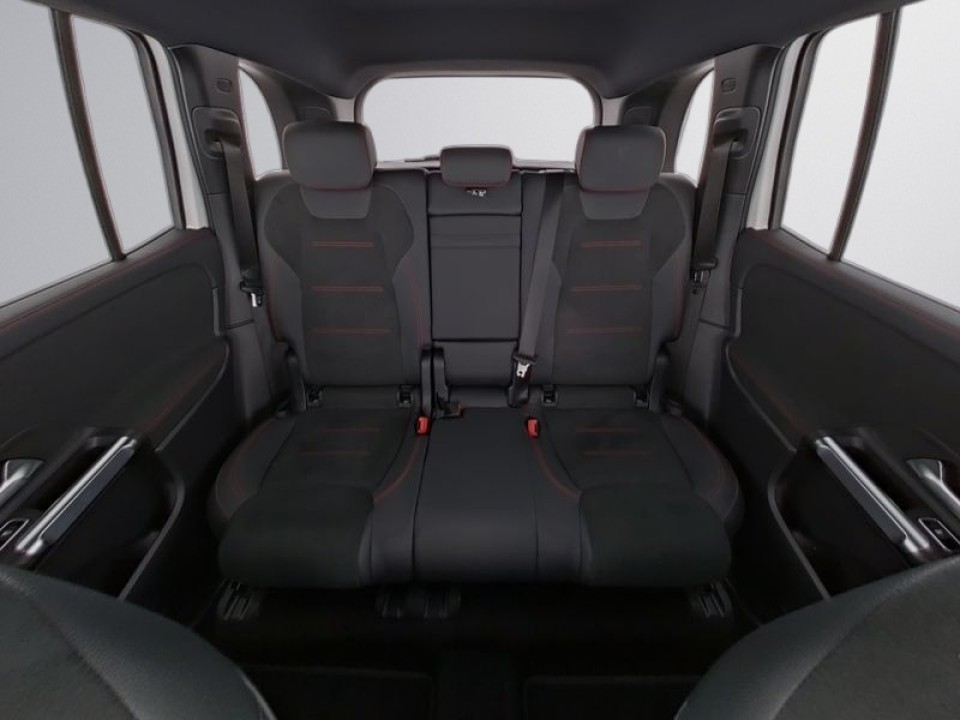 Mercedes-Benz EQB (4)