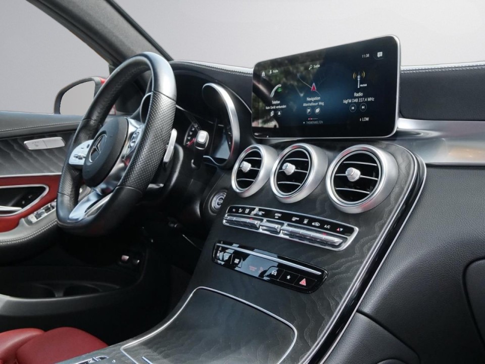 Mercedes-Benz GLC Coupé 300e 4MATIC AMG - foto 8
