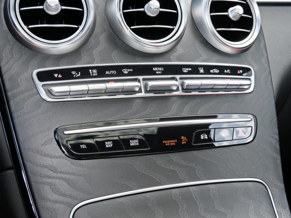 Mercedes-Benz GLC Coupé 300e 4MATIC AMG - foto 13