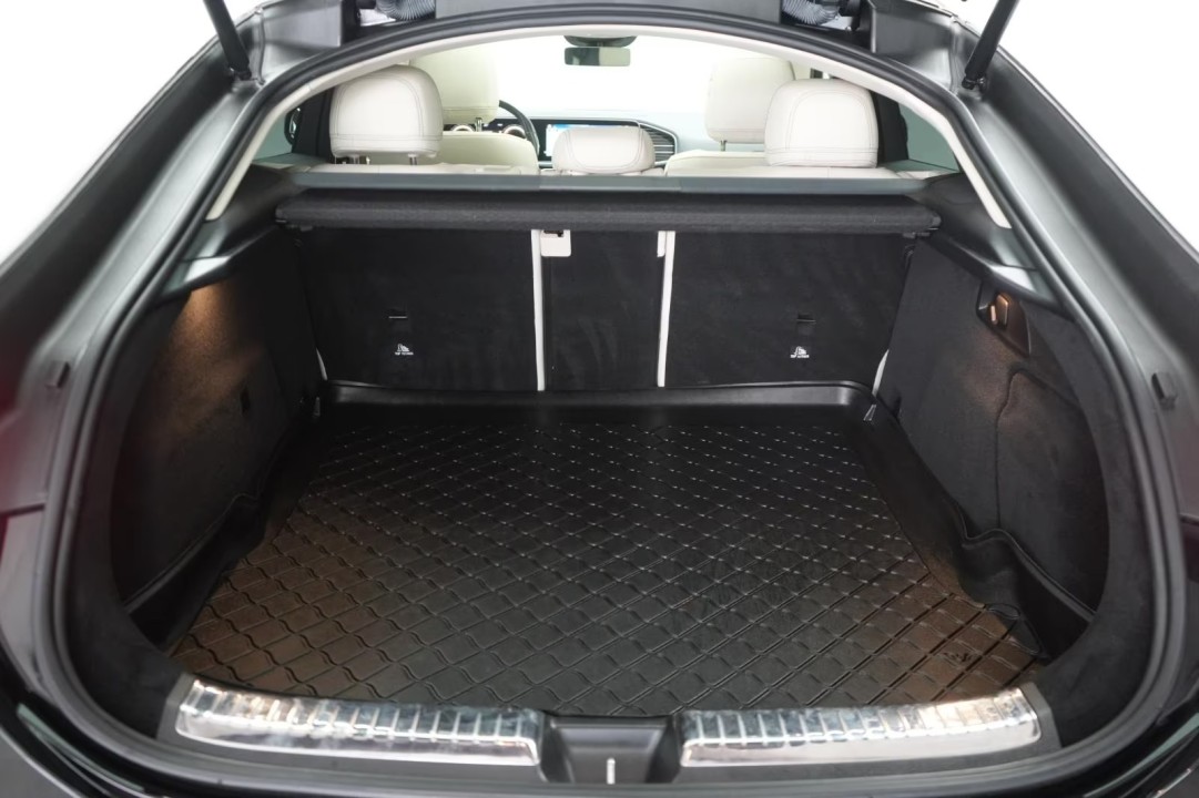 Mercedes-Benz GLE Coupé 350e 4MATIC AMG - foto 37