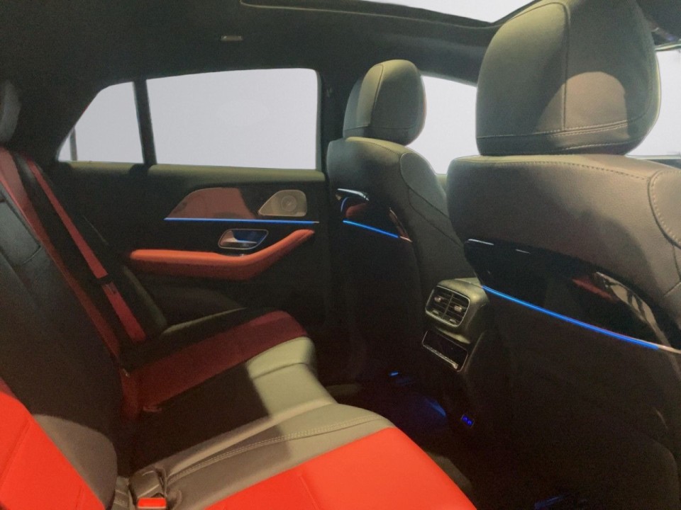 Mercedes-Benz GLE Coupé 300d 4MATIC AMG Line - foto 12