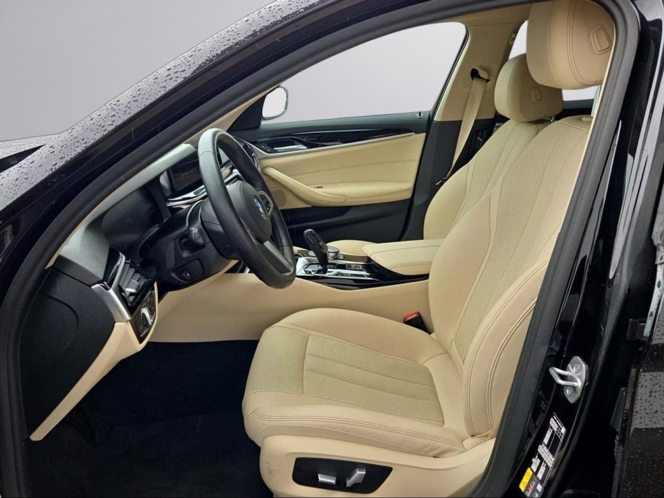 BMW Seria 5 545e xDrive - foto 9