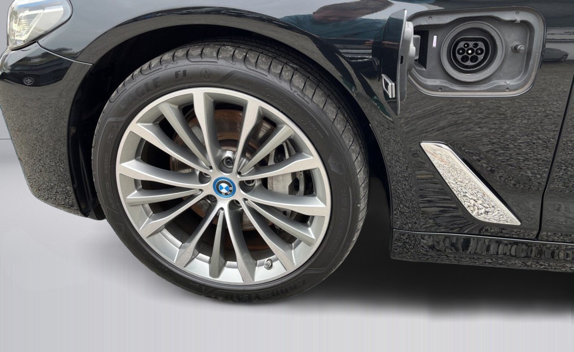 BMW Seria 5 545e xDrive Limousine - foto 18