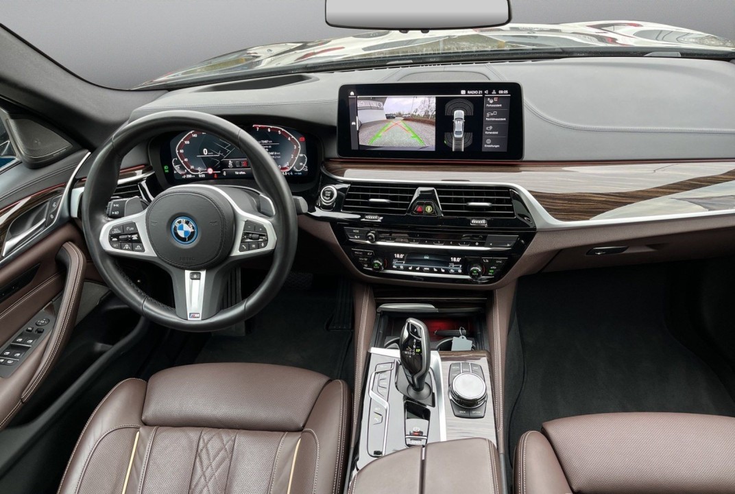 BMW Seria 5 545e xDrive Limousine - foto 11