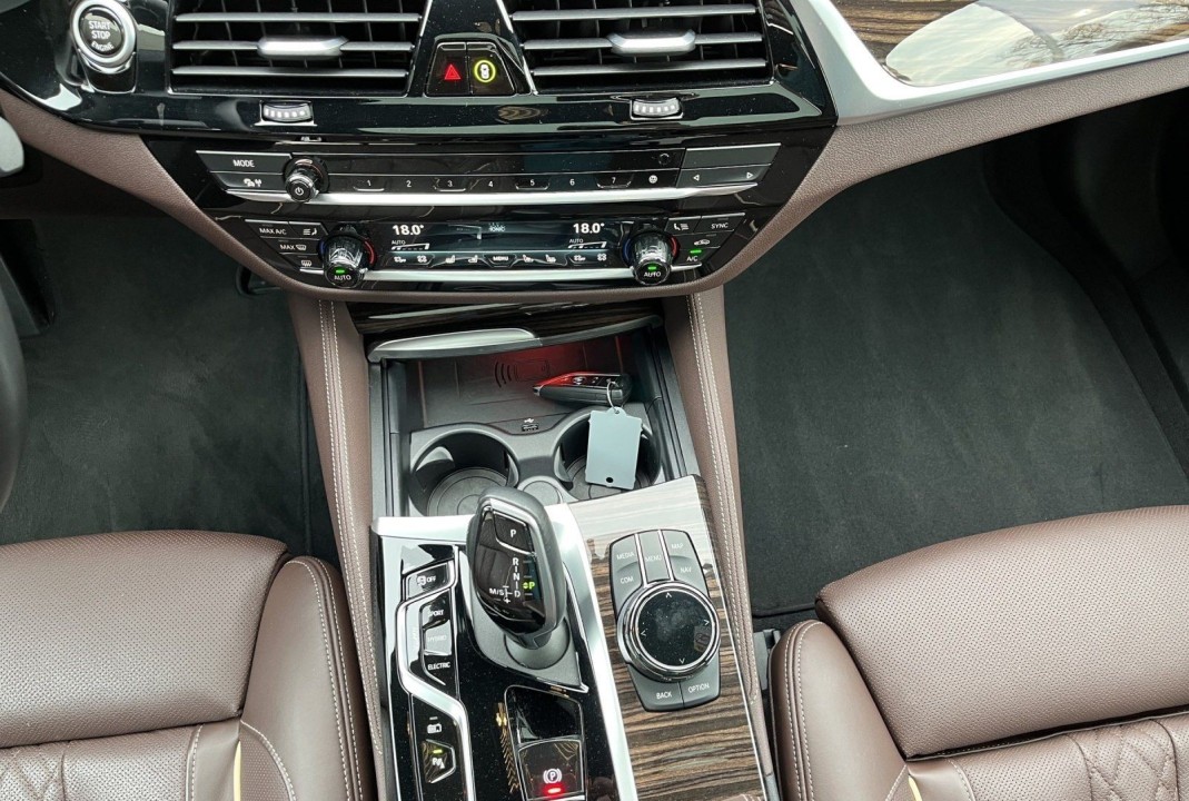 BMW Seria 5 545e xDrive Limousine - foto 13