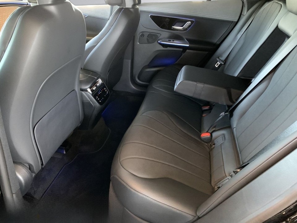 Mercedes-Benz EQE 350 4MATIC - foto 28