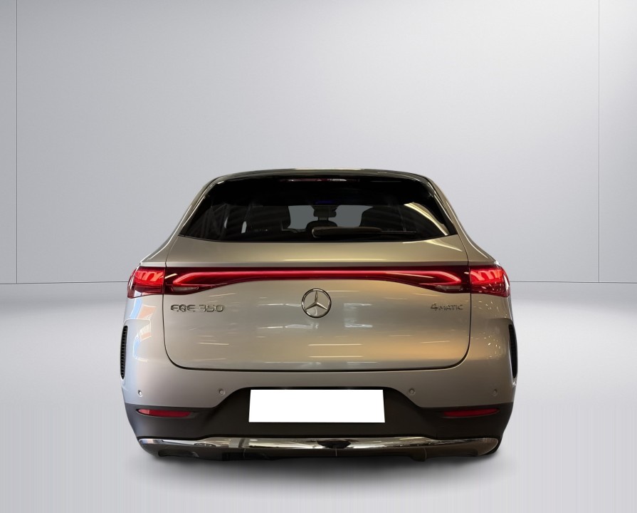 Mercedes-Benz EQE (3)