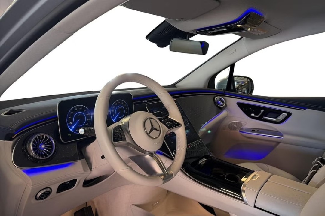 Mercedes-Benz EQE - foto 12