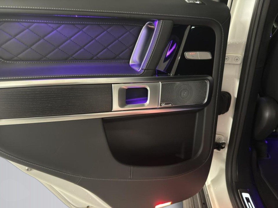 Mercedes-Benz G 500 - foto 17