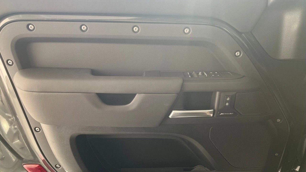 Land Rover Defender - foto 18