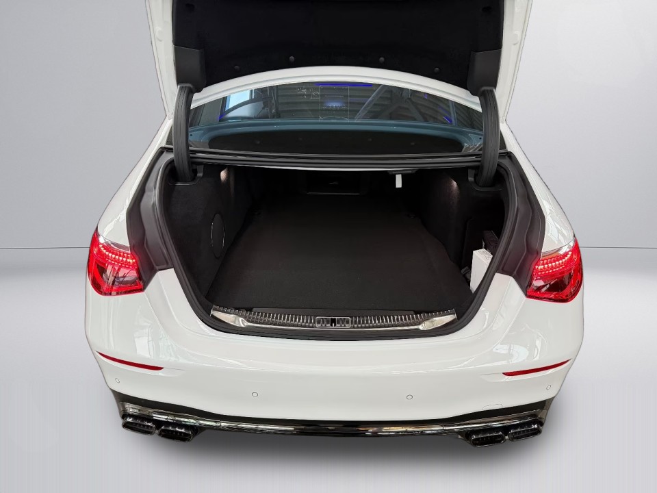 Mercedes-Benz S 63 AMG E-PERFORMANCE - foto 37
