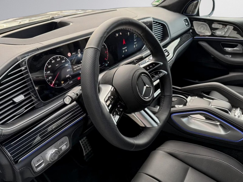Mercedes-Benz GLS 450d 4MATIC AMG (4)