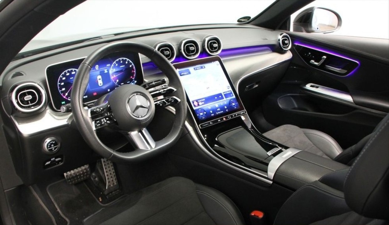 Mercedes-Benz CLE 200 4MATIC AMG (4)