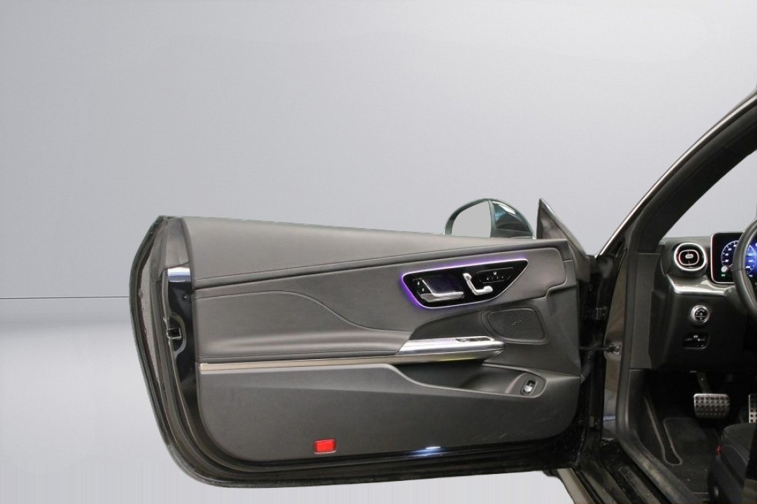 Mercedes-Benz CLE 200 4MATIC AMG - foto 10