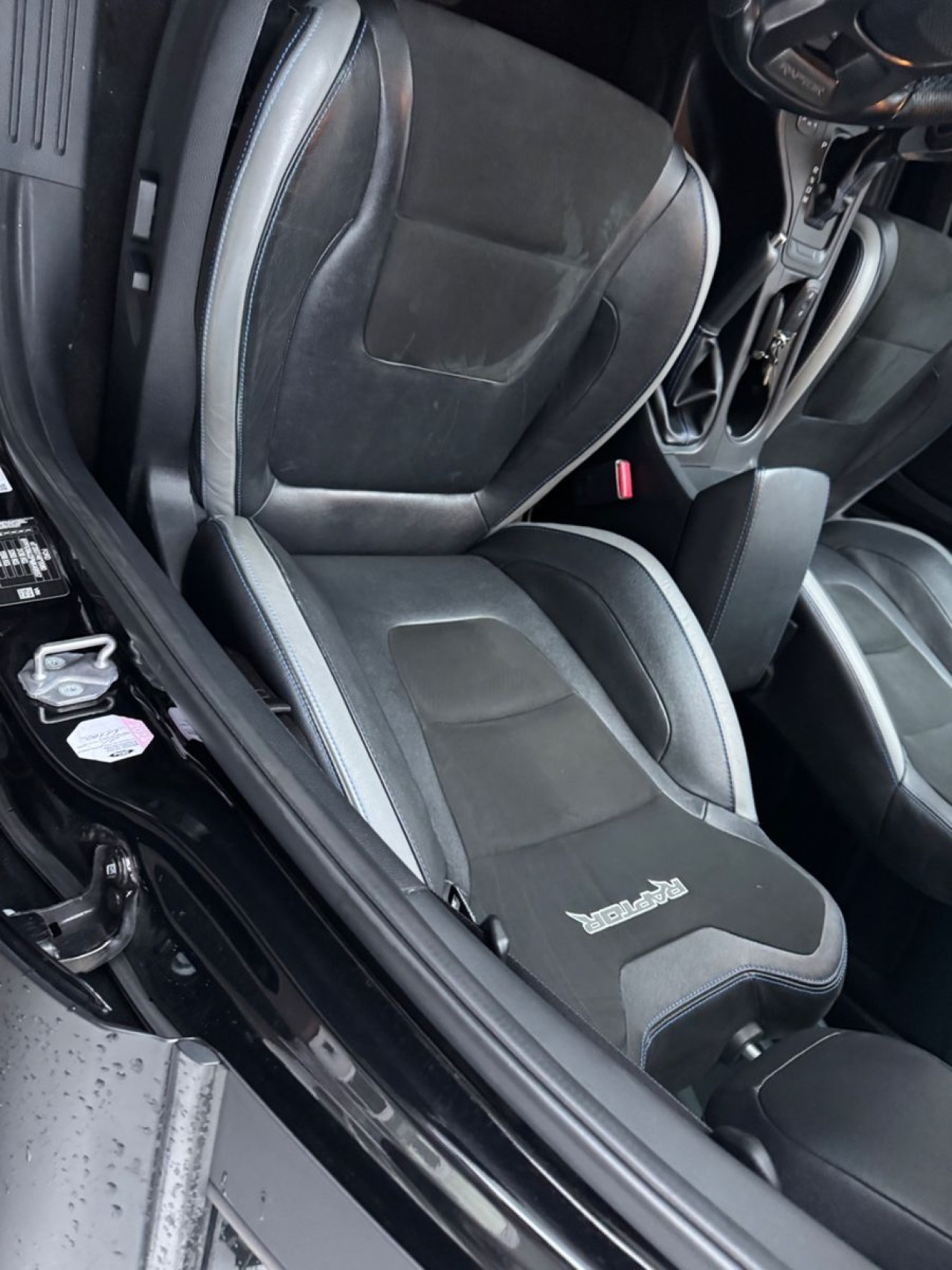 Ford Raptor - foto 10