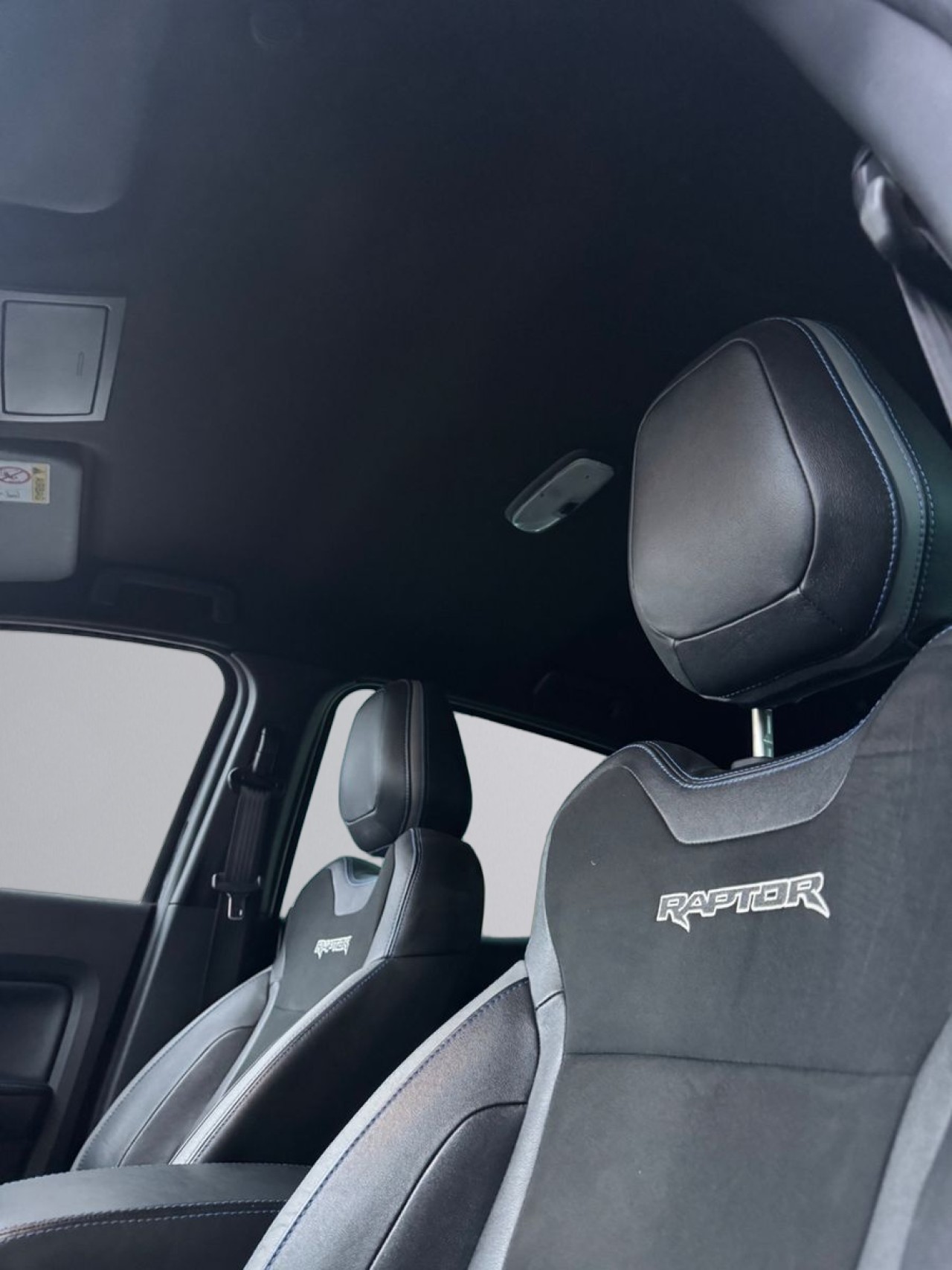 Ford Raptor - foto 6