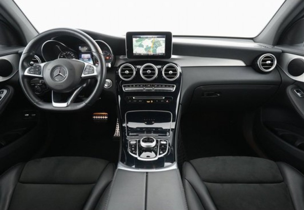 Mercedes-Benz GLC Coupe 220d 4MATIC AMG Line (5)