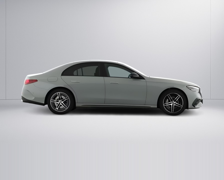 Mercedes-Benz E 400e 4MATIC AMG (2)