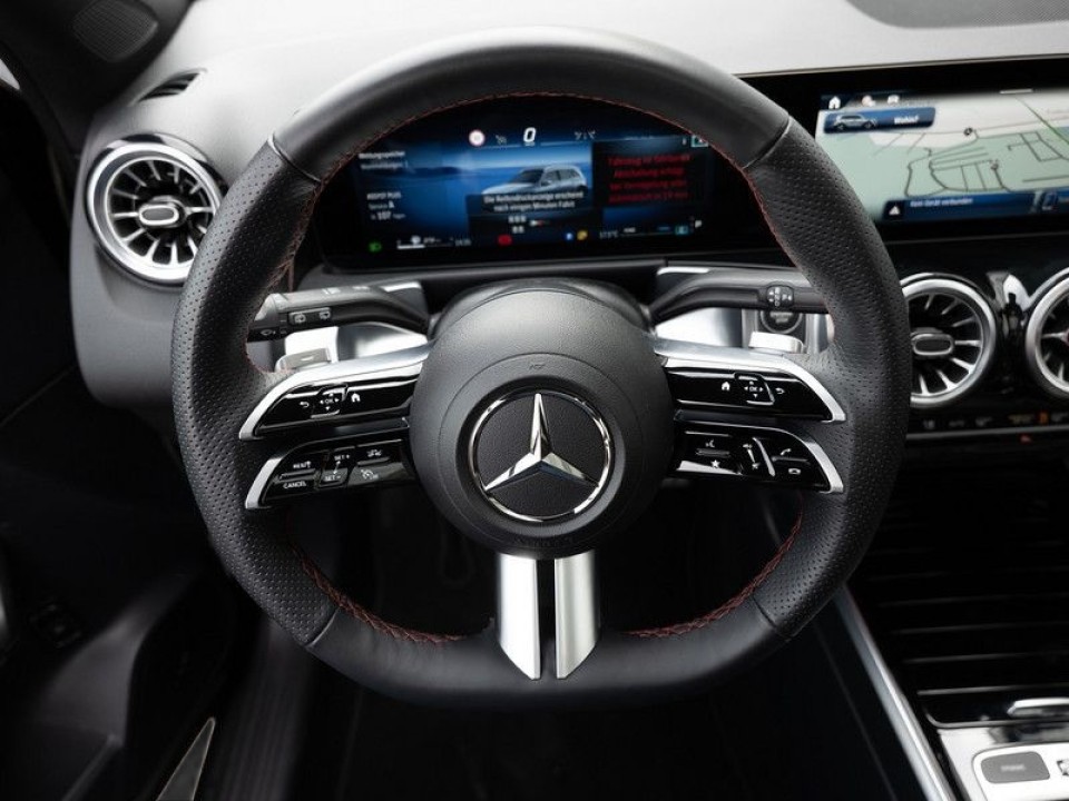 Mercedes-Benz GLB 220 4MATIC AMG - foto 6