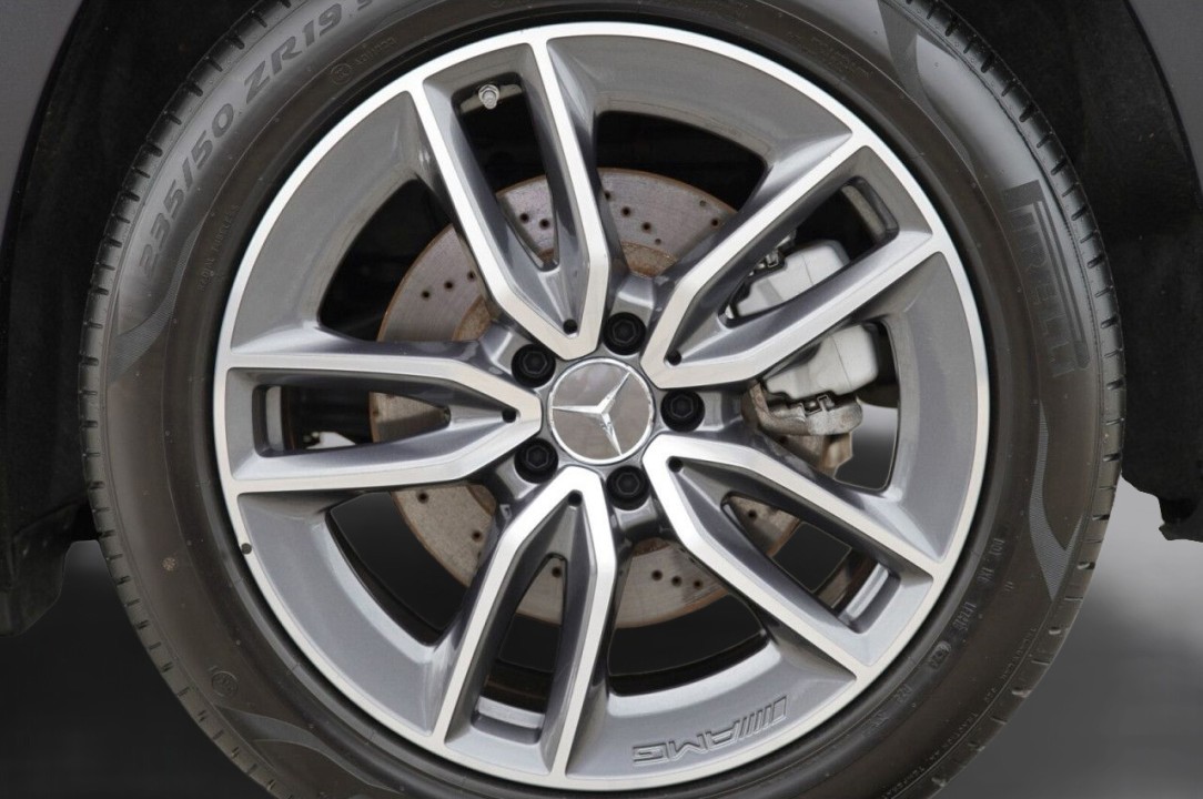 Mercedes-Benz GLB 35 AMG 4MATIC - foto 27
