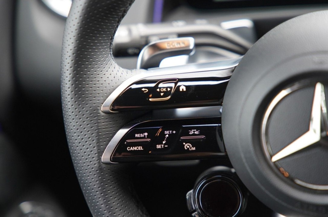Mercedes-Benz GLB 35 AMG 4MATIC - foto 13