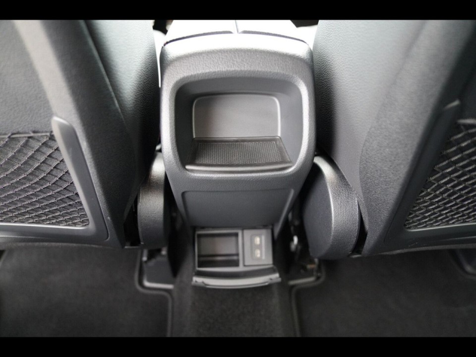 Mercedes-Benz GLB 35 AMG 4MATIC - foto 14