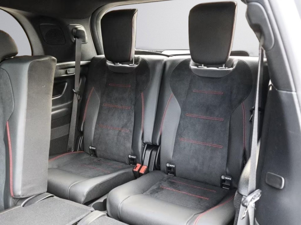 Mercedes-Benz GLB 220 4MATIC AMG - foto 13