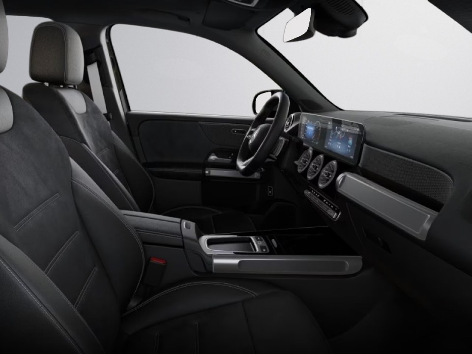 Mercedes-Benz GLB 220 4MATIC AMG - foto 15