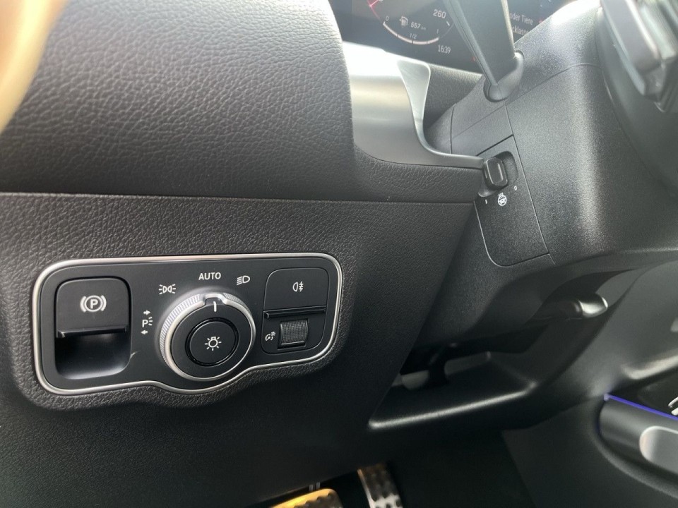 Mercedes-Benz GLB 220 4MATIC - foto 22