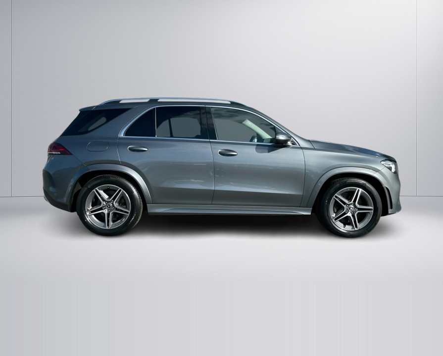 Mercedes-Benz GLE 350de 4MATIC AMG (2)