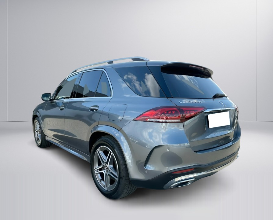 Mercedes-Benz GLE 350de 4MATIC AMG (5)