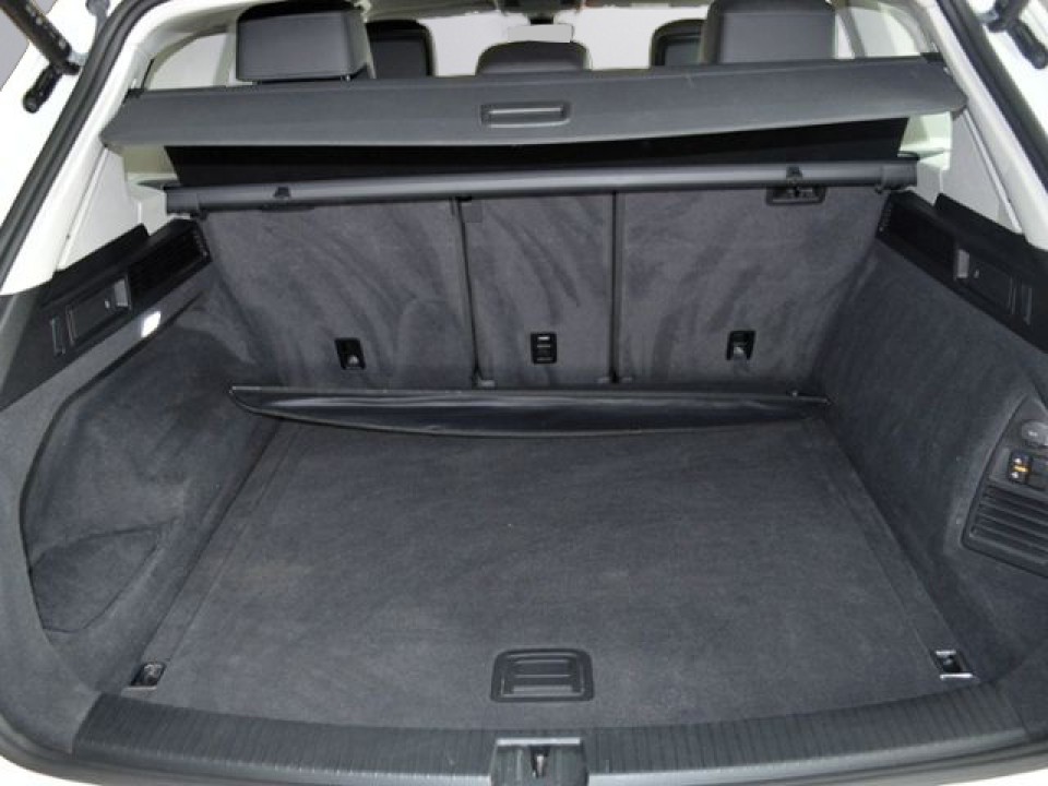 Volkswagen Touareg 3,0 V6 DSG 4Motion - foto 16