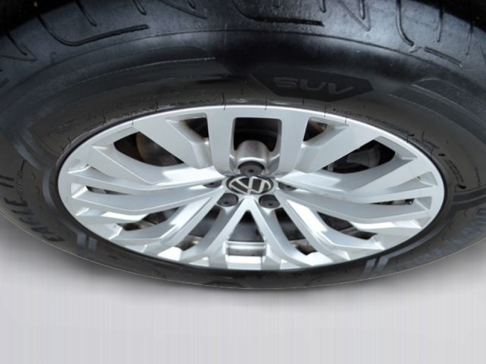 Volkswagen Touareg 3,0 V6 DSG 4Motion - foto 18