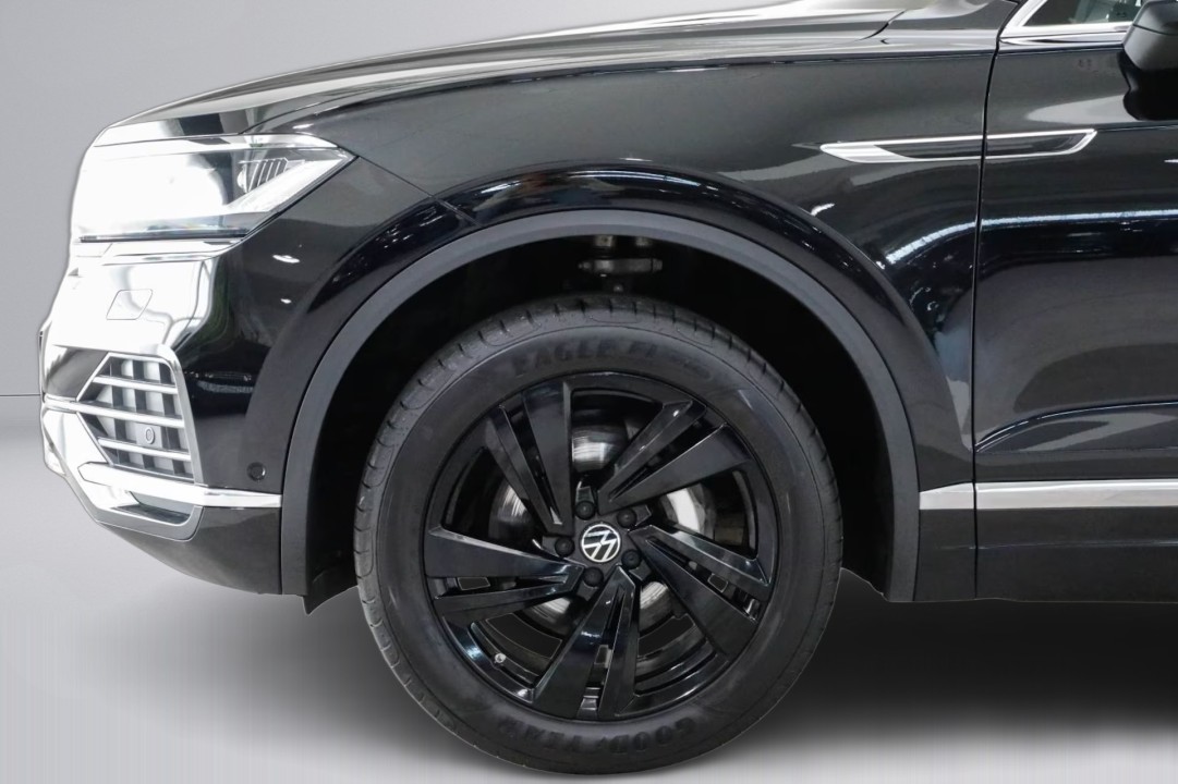 Volkswagen Touareg Elegance - foto 20