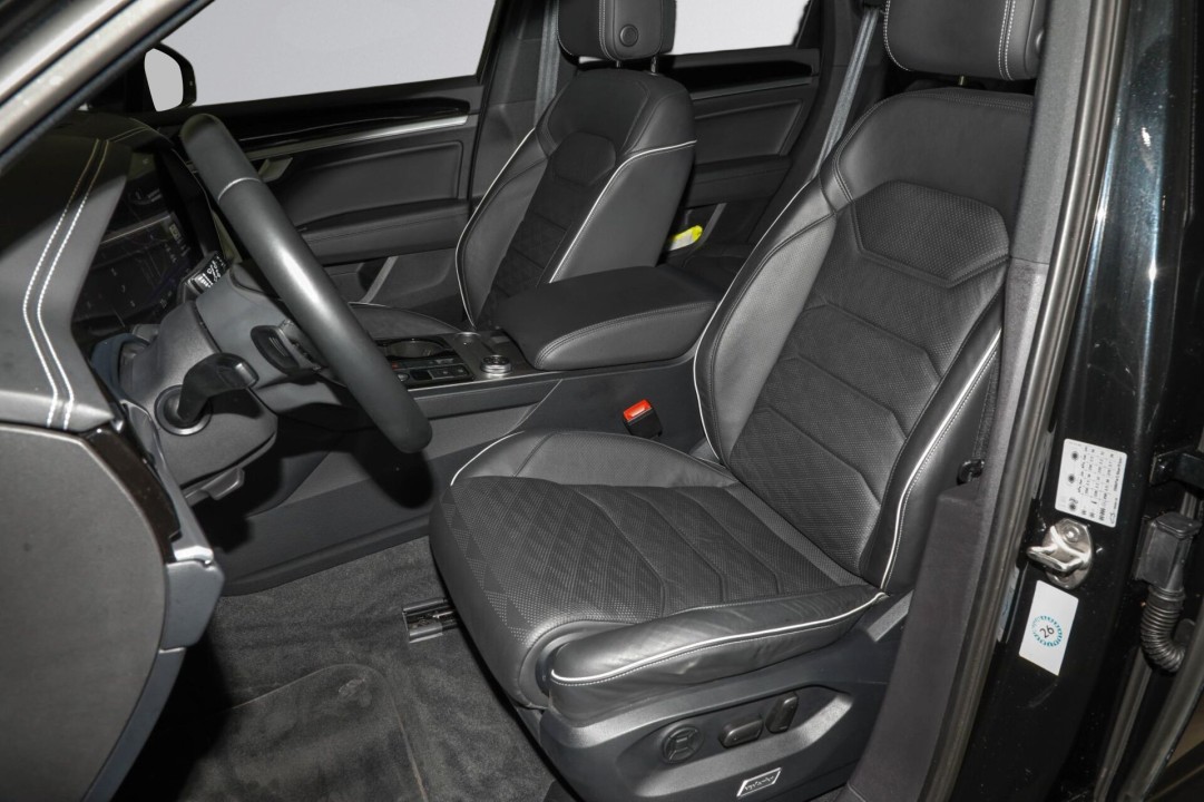 Volkswagen Touareg Elegance - foto 9