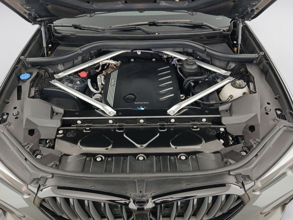 BMW X6 xDrive40d M-Sport - foto 11