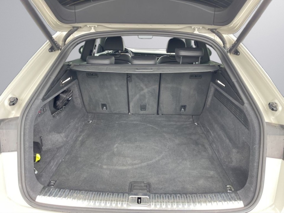 Audi Q8 50 TDI Quattro S-Line - foto 33