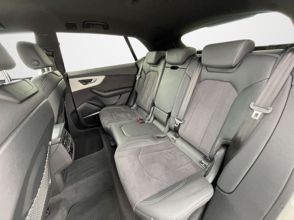 Audi Q8 50 TDI Quattro S-Line - foto 10
