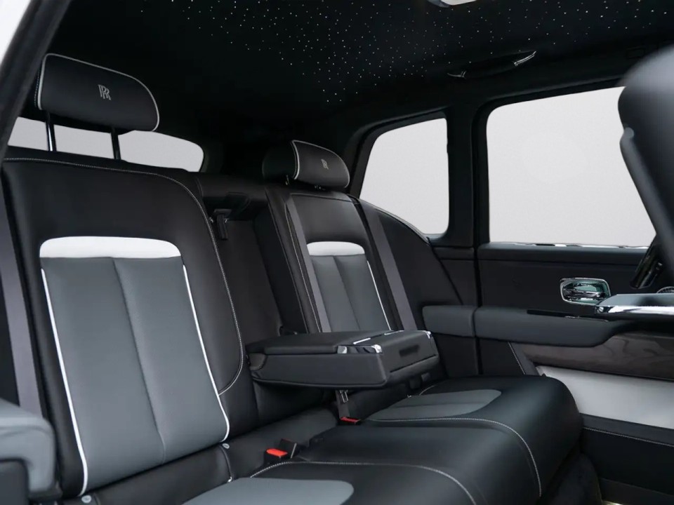 Rolls-Royce Cullinan - foto 18