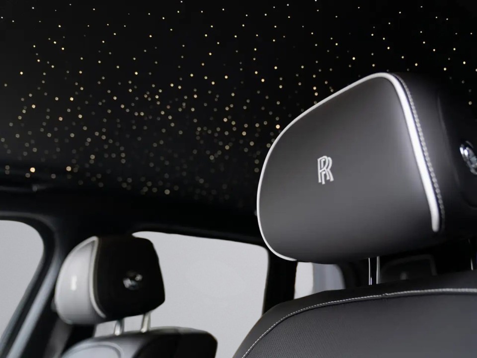 Rolls-Royce Cullinan - foto 17